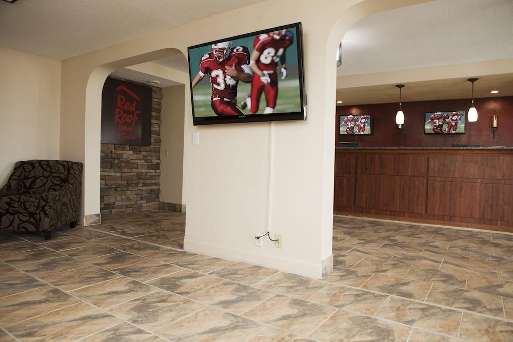 Red Roof Inn & Suites Jackson, Tn Экстерьер фото